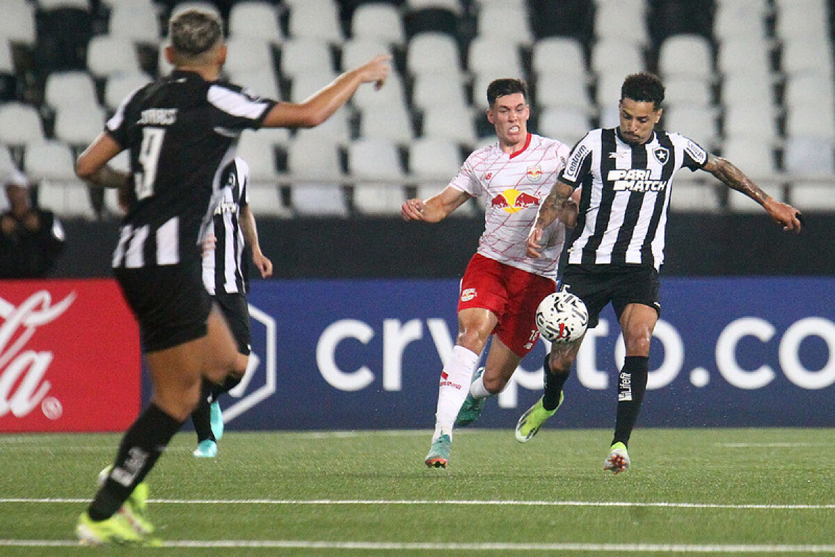 Botafogo bate Red Bull Bragantino e fica a um empate da fase de grupos ...