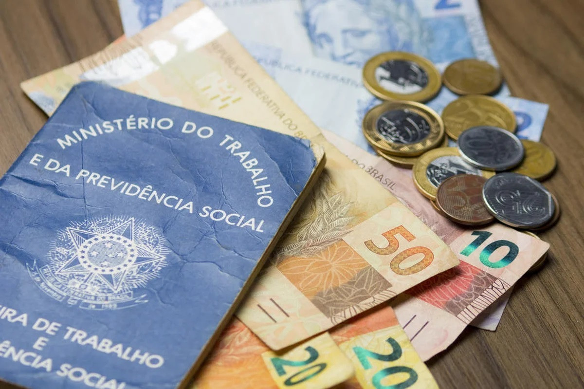 Salário mínimo de R$ 1.621 começa a valer nesta quinta (1º) | Diario de ...
