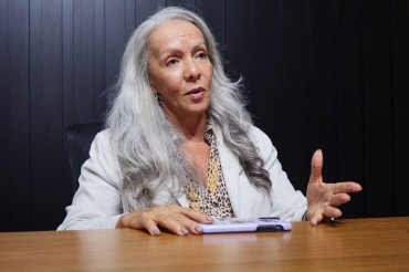 L&uacute;cia Helena