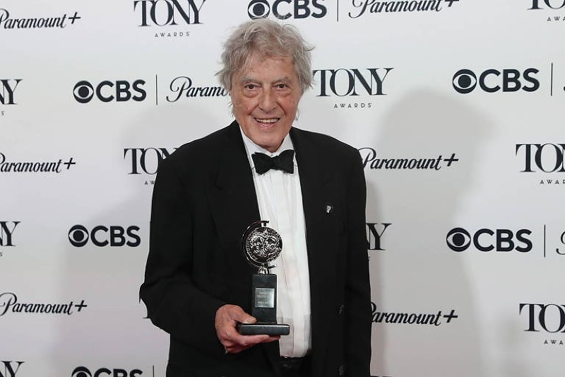 Morre o dramaturgo Tom Stoppard, vencedor do Oscar, aos 88 anos